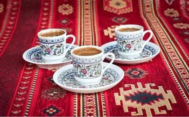 Kahvenin içine kaşık kaşık koyun! Tıkalı bağırsakları motor gibi çalıştırıyor kabızlığı bitiriyor - Resim: 27